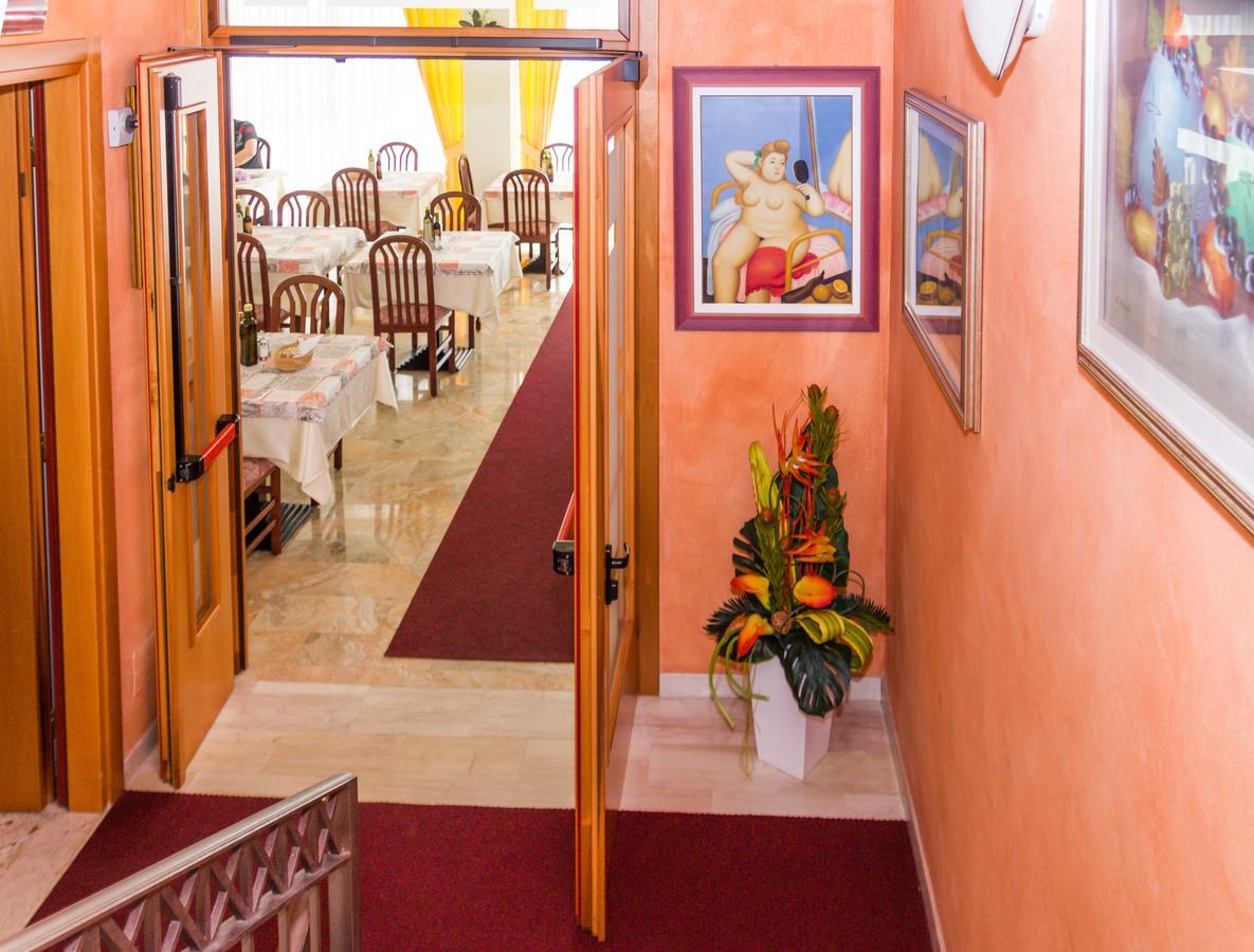 Hotel Simplon Bellaria-Igea Marina Dış mekan fotoğraf